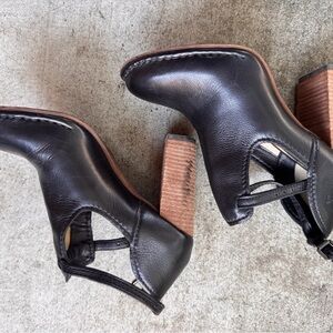 Frye Black Leather Heeled Boots